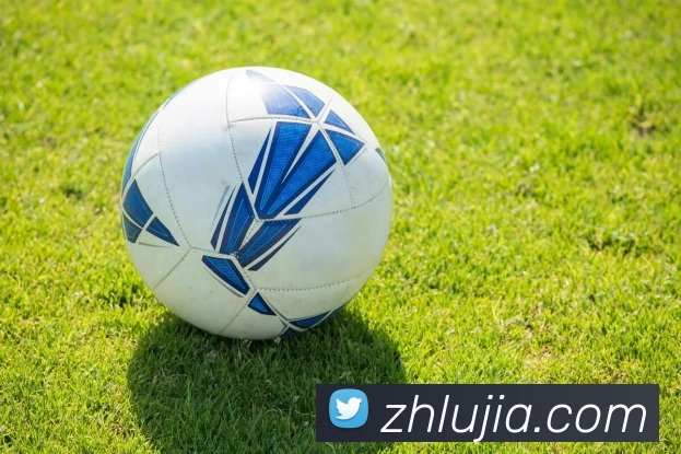 法国队小组末轮险胜保晋级，姆巴佩轮换与锋线战术调整成关注点